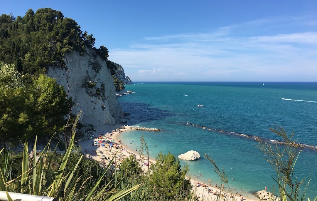 the best beaches in le marche italy the italian on tour