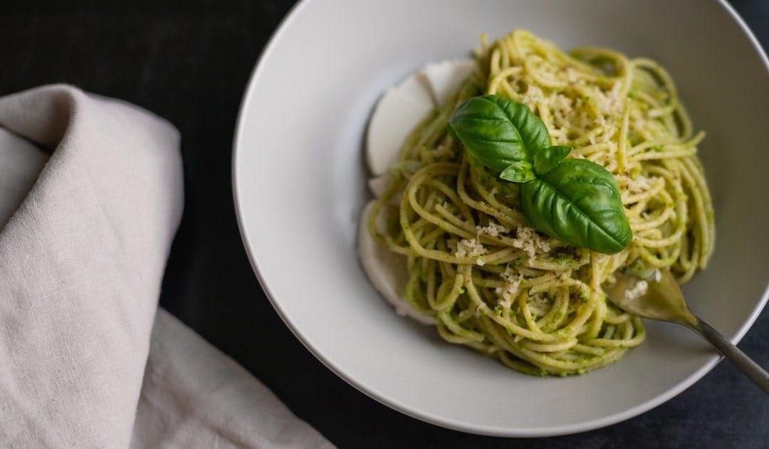 Pesto pasta dish